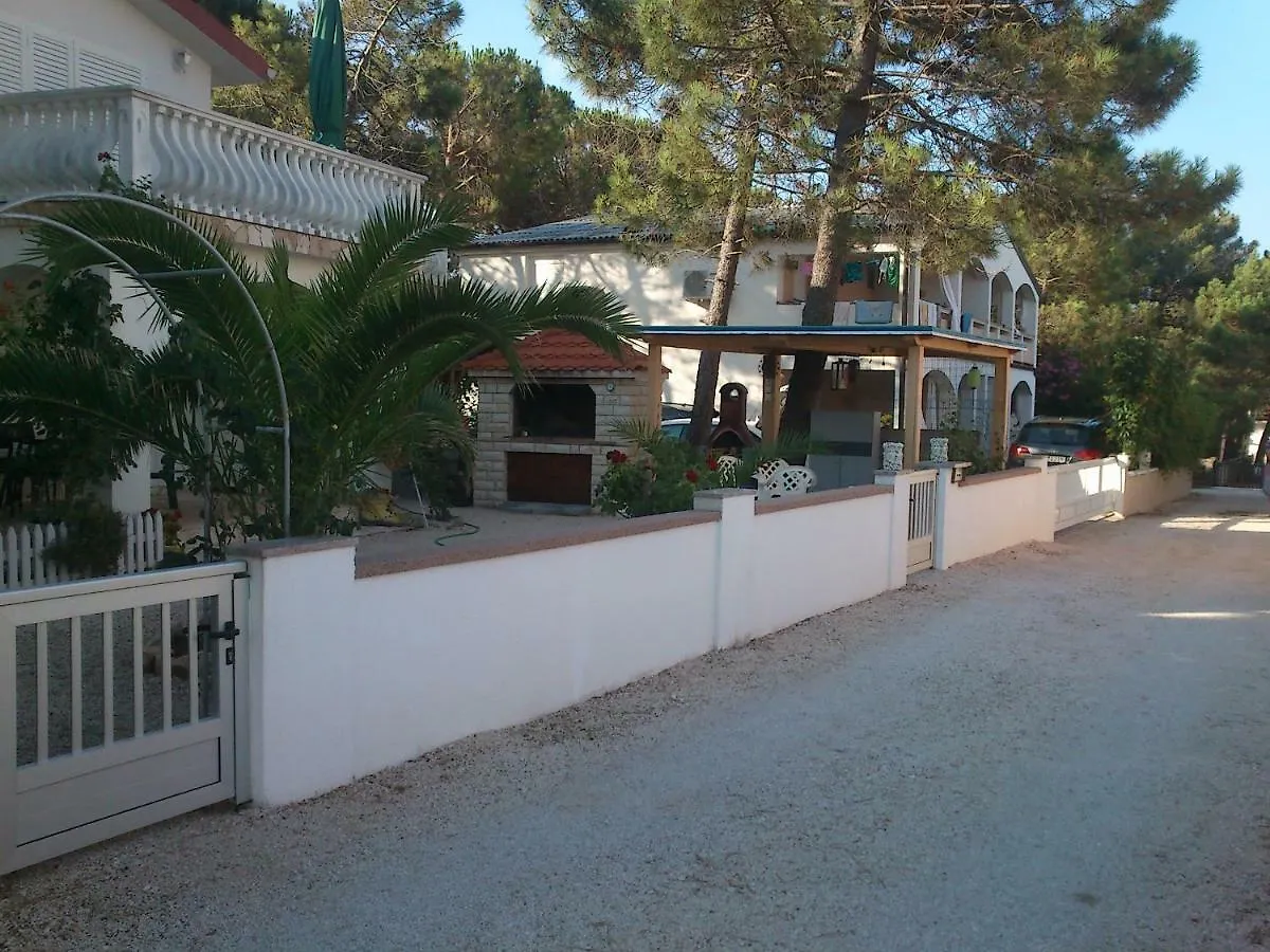 Apartment Apartmani Luka Vir Croatia