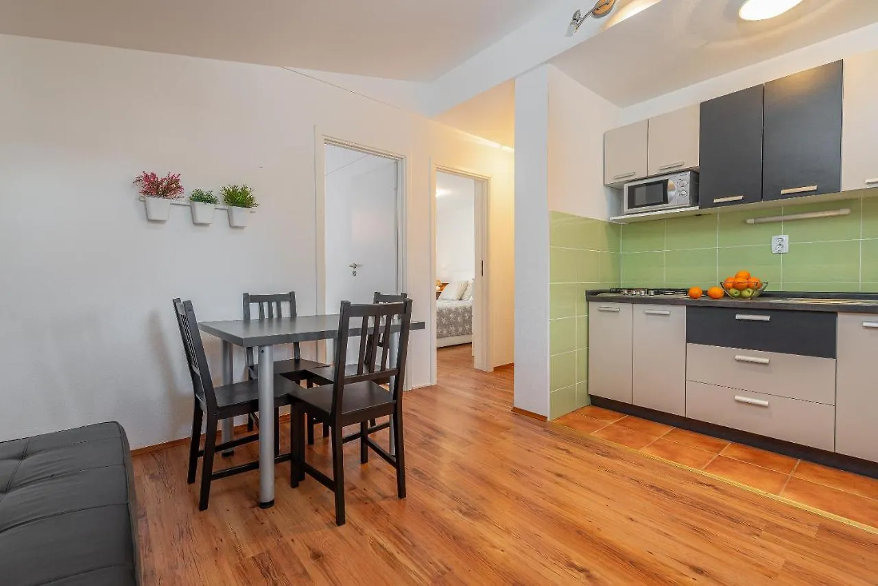 Apartmani Luka 0*, Vir Croatia